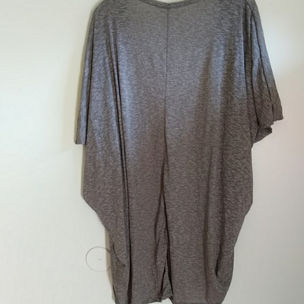 Grey cover up - Picture 3 of 4